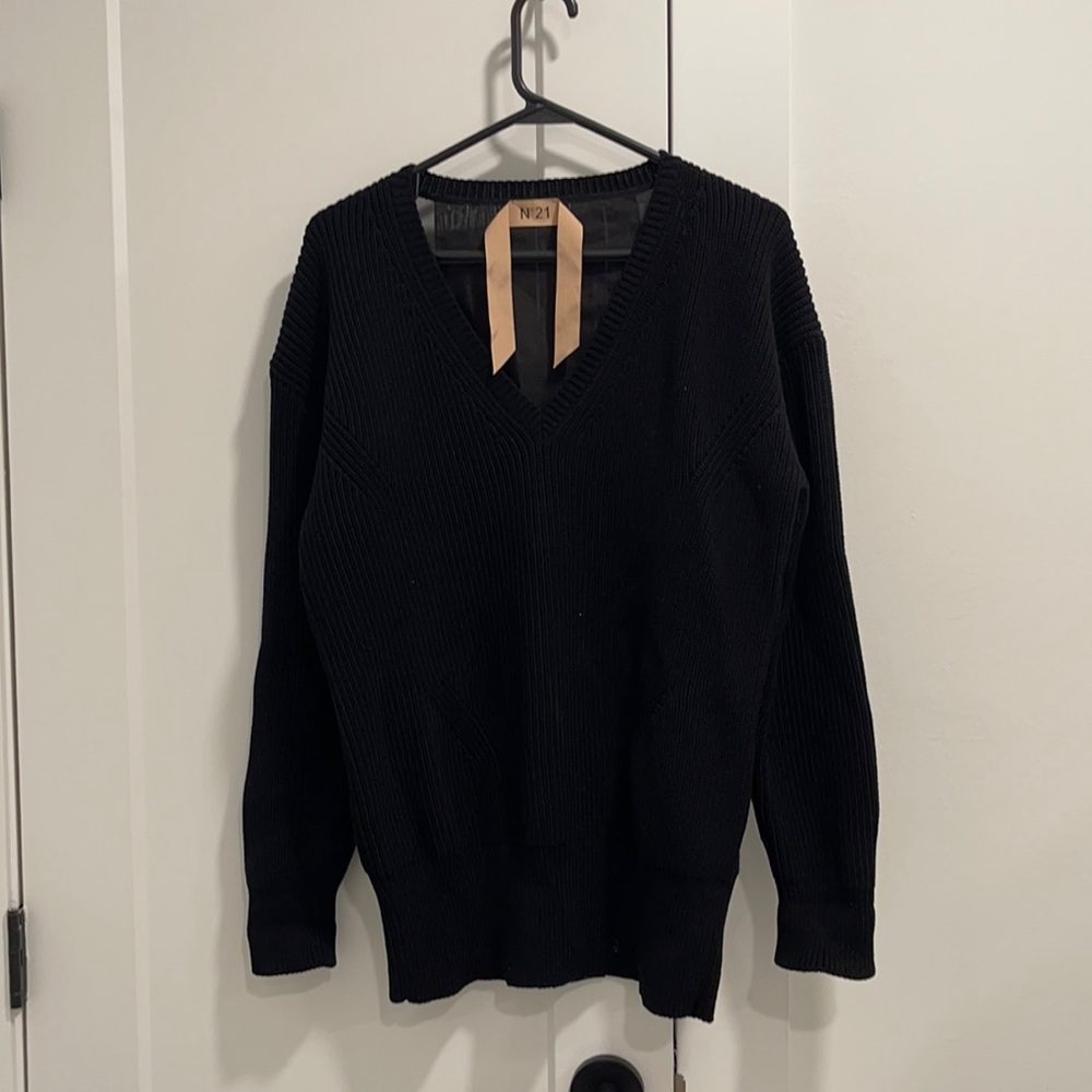 No 21 v neck sweater